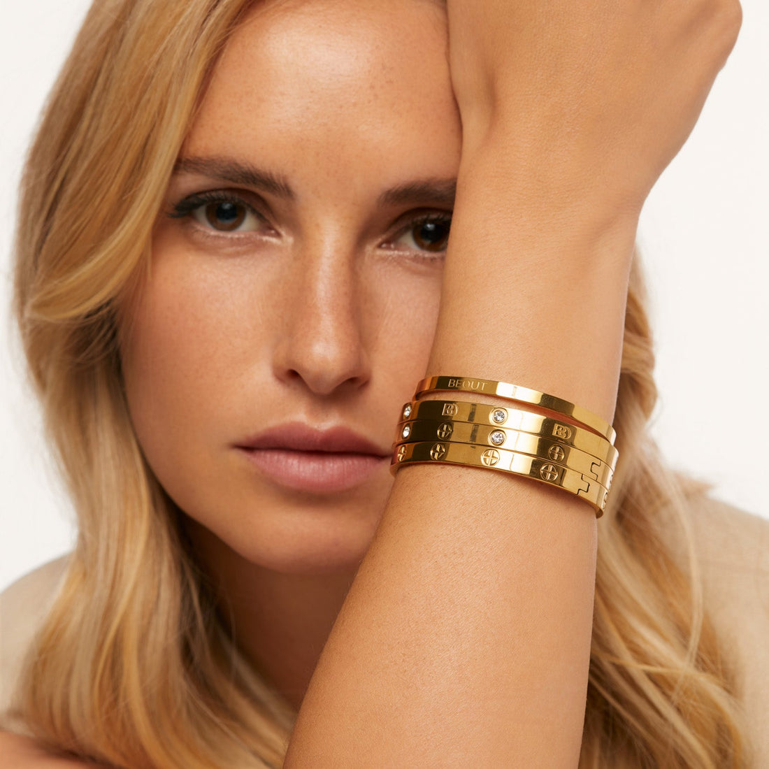 Bracelete Beout Banhado em Ouro 18k